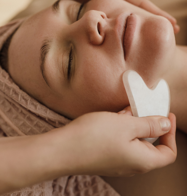 7 Beauty Date Night Tips: Glow Naturally, Feel Amazing